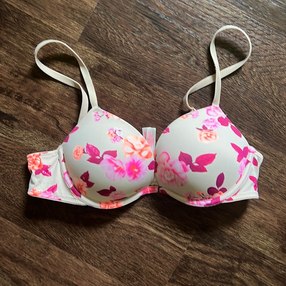 VS Pink Bra